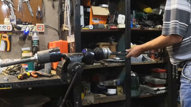 Легко снимаем шрус для замены пыльника ШевролеНивы смотреть онлайн