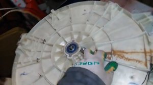 Ремонт стиралки Самсунг Diamond WF0400N2N. Замена подшипника барабана.