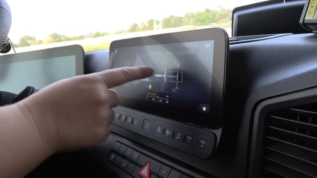 Mercedes eActros review & charging test смотреть онлайн