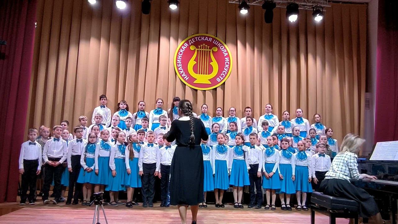 1. Муз. Г.Струве, сл. К.Ибряева - "Школьный корабль", муз. В.Калинникова, сл. народные - "Журавель" смотреть онлайн