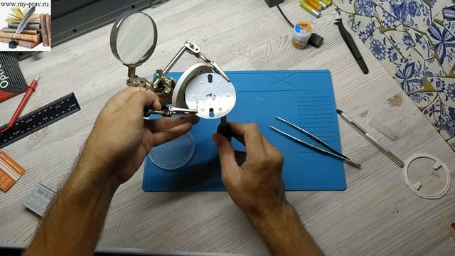 Ремонт светодиодной лампы GX53 своими руками - легко (способ№1).Repairing an LED lamp GX53. смотреть онлайн