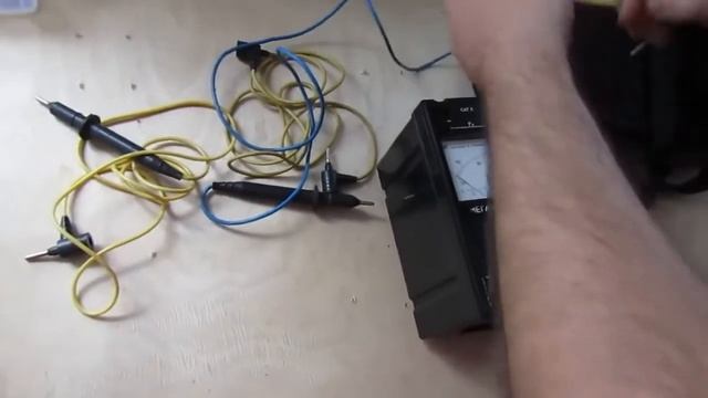 Подготовка к работе Мегаомметра ЭС0202/2-Г смотреть онлайн