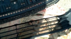 Установка сетки на решетку бампера Toyota Corolla. Тойота Королла