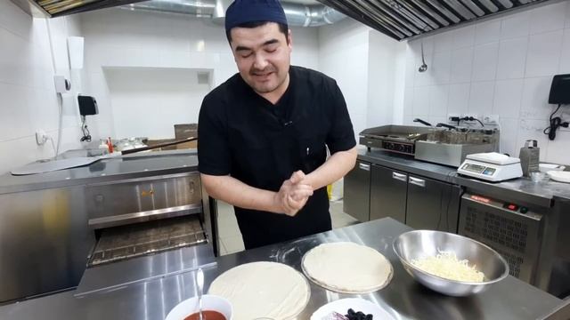 eng klassik PIZZA. 3 daqiqada pishadi mazzasi BOʻMBA #pizza смотреть онлайн