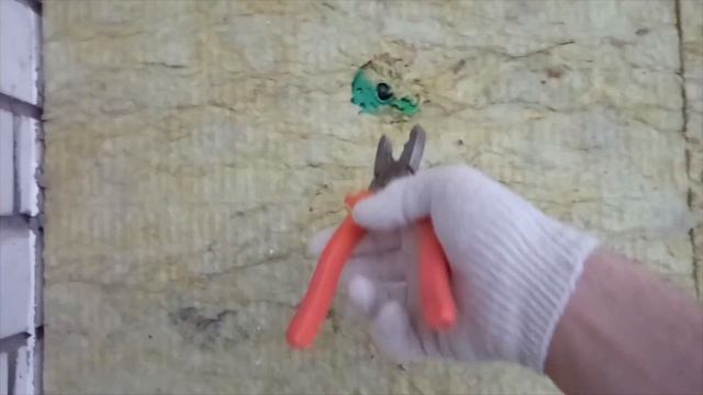 НЕ НАДО ломать СТЕКЛОВАТУ (МИНВАТУ)!!! Можно снять всё без пыли и мусора!!! смотреть онлайн