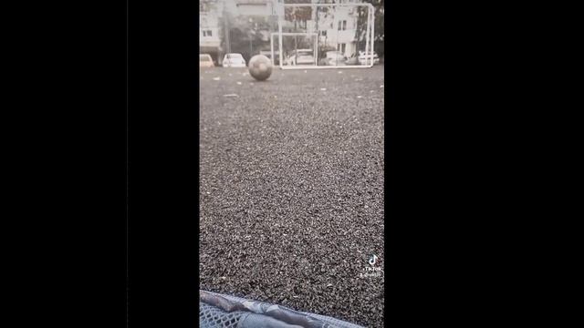 мои удары по воротам и мой тик ток смотреть онлайн