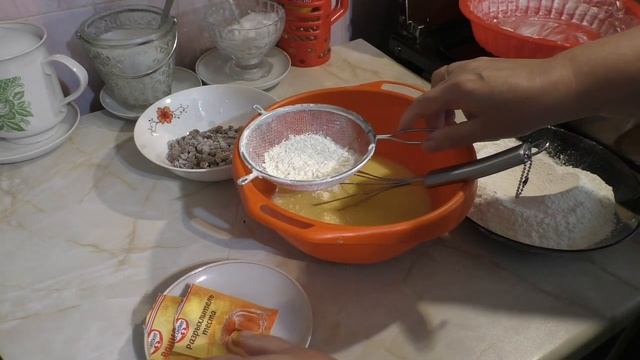 Пирог Семейный с изюмом. Пирог по классическому рецепту. смотреть онлайн