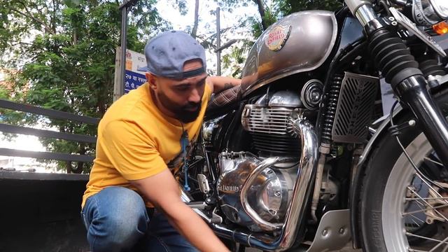 ROYAL ENFIELD INTERCEPTOR 650 BEST TOURING MIRRORS AND ENGINE CRASH GUARD смотреть онлайн