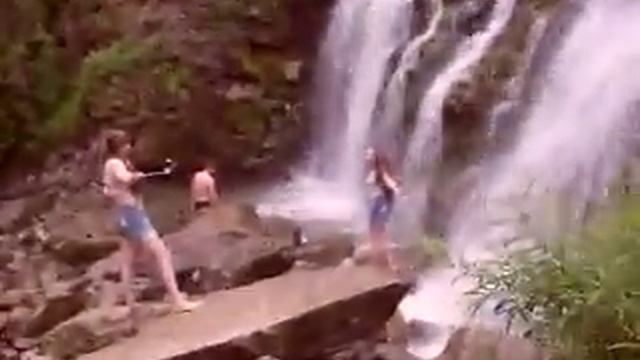 Водопад в Пещерке смотреть онлайн