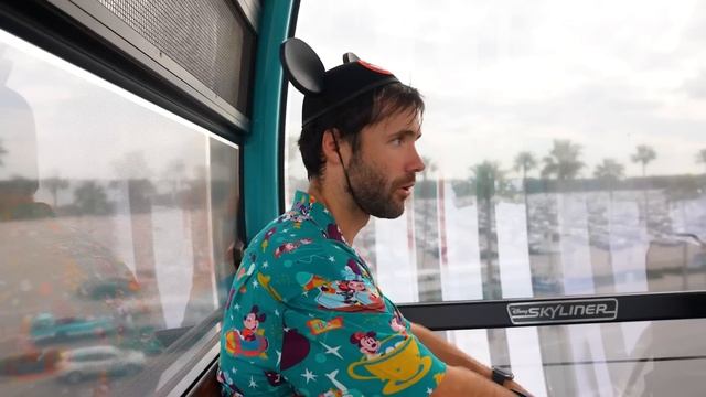 I Ran an Illegal Marathon Inside Disney World смотреть онлайн