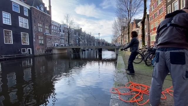 MISSING FOR 20 YEARS! Passport and Wallet Found Magnet Fishing in Amsterdam смотреть онлайн