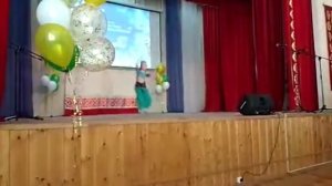 Индийский танец с элементами гимнастики Авзалова Авелина 5 лет