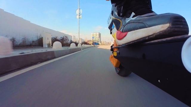 KuKirin M5 Pro Electric Scooter: Powerful Motor & Dual Suspension Meet A Great Price!