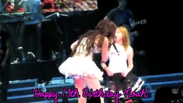 Happy 13th Birthday Noah Cyrus! смотреть онлайн