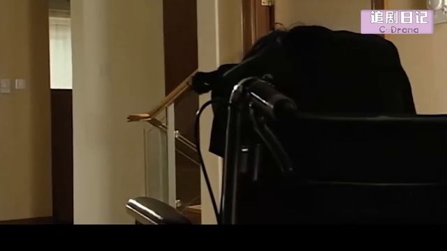 小三終於露出真面目，當面描述和丈夫的上床經過，妻子再也不忍了！ смотреть онлайн