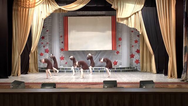 "Мы за вас горой" - Образцовый ансамбль эстрадно-спортивного танца "Фантазия" смотреть онлайн