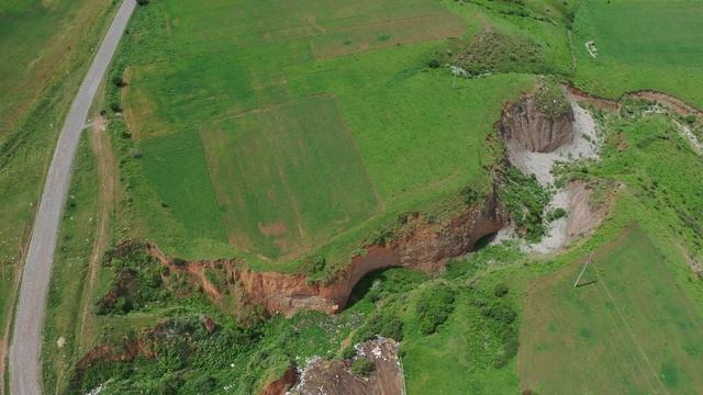 Стихийная свалка село Чалма, нет ямы Беккари, загрязнение реки Тар смотреть онлайн