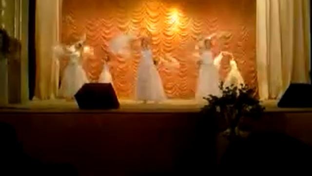Танец под музыку Баха.mp4 смотреть онлайн