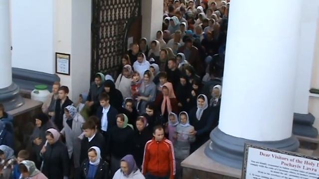 Начало крестного хода с мощами преподобного Иова Почаевского 17.05.2022 смотреть онлайн
