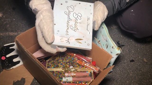 BED BATH & BEYOND LEFT US A HUGE TRUCK LOAD! IN THEIR DUMPSTER! + BIG ULTA HAUL! смотреть онлайн
