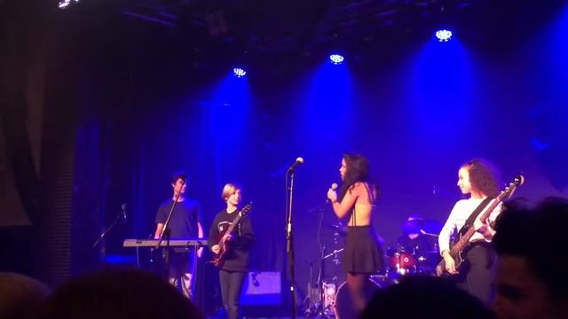 The Legends (Cover: Way down we go & Legendary) смотреть онлайн
