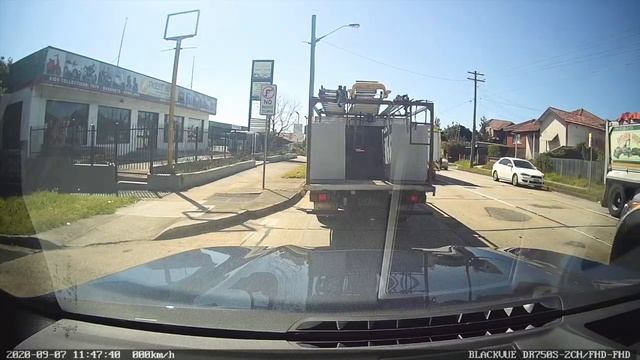 Canterbury Road, Campsie Accident смотреть онлайн