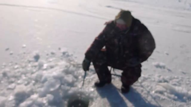 ЗИМНЯЯ РЫБАЛКА на АМУРЕ 10.12.2017 смотреть онлайн