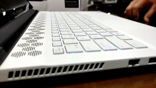 Alienware M17 R3।। Login Gadget ।। Best Laptop Collection BD. смотреть онлайн