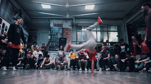 Predatorz vs Comix Zone - Top8 плечом к плечу 2016 смотреть онлайн