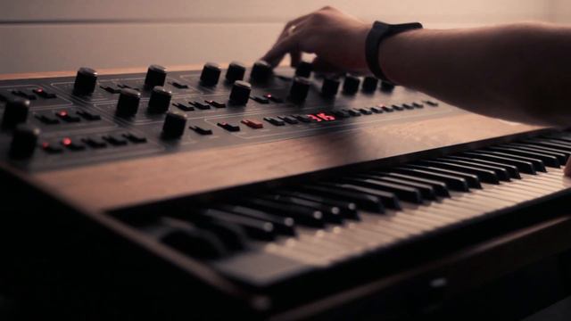 Sequential Prophet 10 ambient improvisation and exploration смотреть онлайн