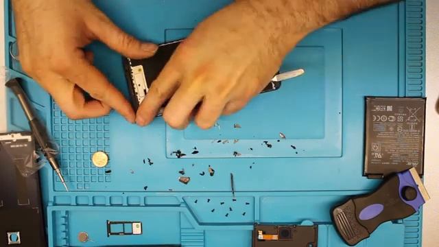 ASUS ZenFone Max Pro (M1) ZB602KL - Замена дисплея (модуля) смотреть онлайн