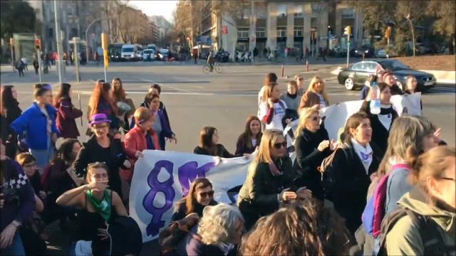 #VagaFeminista8M Les Corts. 2019 смотреть онлайн