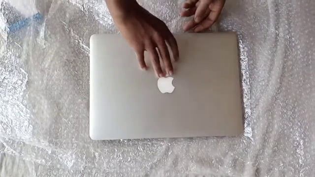 Unboxing MacBook air - 2014 edition with Big Sur OS / Finally Bought Dream Laptop - Maxkinon смотреть онлайн