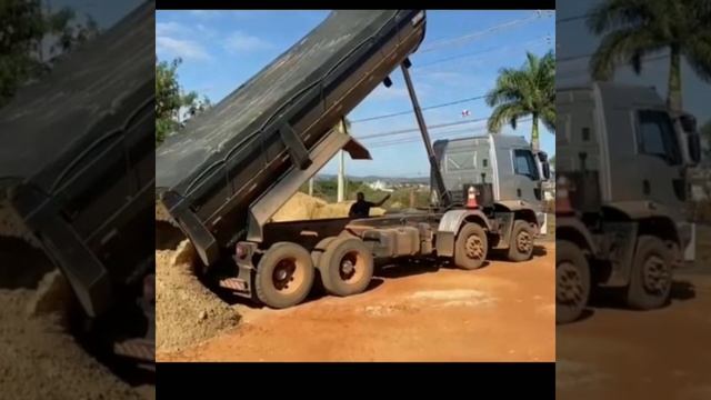 $300.000 caminhão basculante Ford cargo 2429 ano 2013 a venda paracatu .Minas Gerais смотреть онлайн