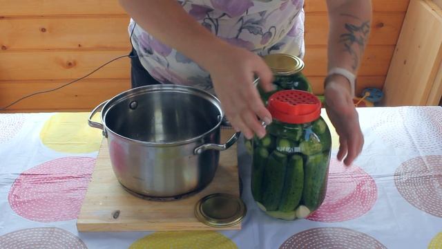 Хрустящие маринованные огурчики
