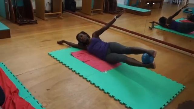 Studio Corps Accord Libreville - Cours de Pilates смотреть онлайн