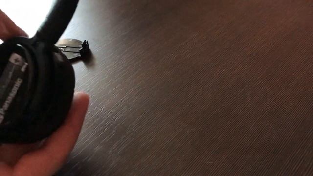 Замена батареек в оригинальных наушниках от Ниссан Мурано Z52 смотреть онлайн