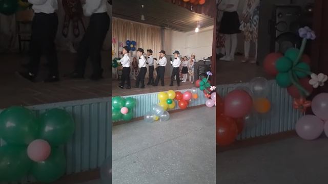 Танец шляпа смотреть онлайн