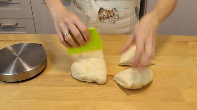 БЕЛЯШИ или Татарские Перемячи : аппетитные, с сочной начинкой и хрустящим тестом! смотреть онлайн