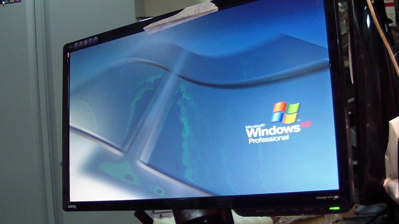 Плохой контакт шлейфа матрицы. Монитор BenQ G2220HD. Искажения изображения