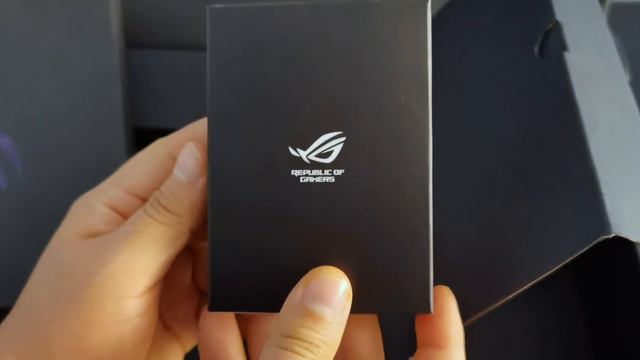 ASUS ROG Zephyrus G14 llega a Perú - Unboxing en Español смотреть онлайн