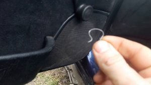 Как снять обшивку задней двери Opel vectra B