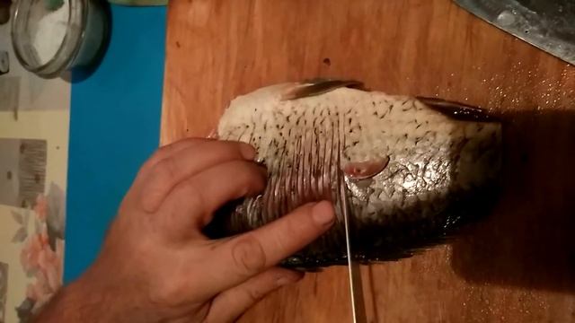 Жарим карпа,карася, без костей, оригинальным способом смотреть онлайн