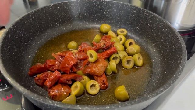 Макароны с помидорами и брынзой смотреть онлайн