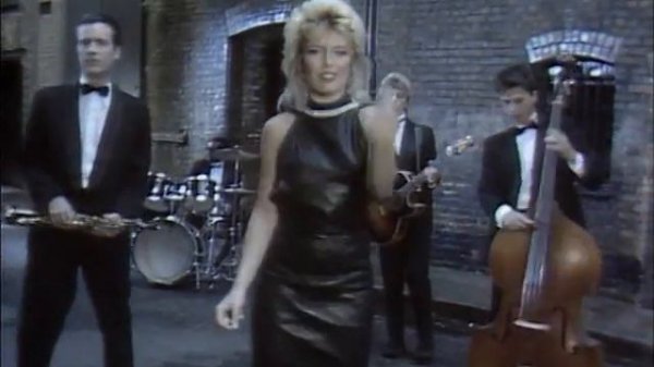 Kim Wilde - Love Blonde (Official Music Video)