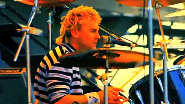 Queen Live At Wembley Stadium 1986 - Gallery. смотреть онлайн