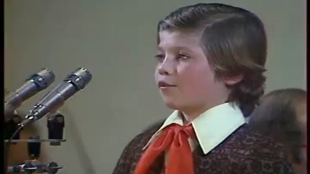 Большой детский хор Песенка быка смотреть онлайн
