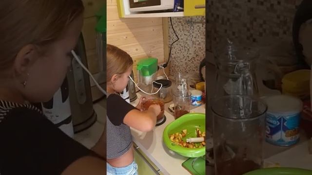 Готовим сами! Джем из ежевики с яблоками смотреть онлайн