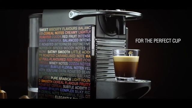 Кофемашина Delonghi EN 126 Pixie Clips смотреть онлайн