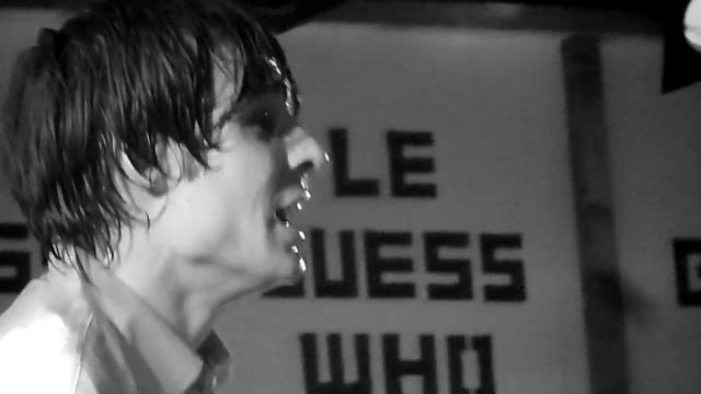John Maus - And The Rain @ Le Guess Who festival 2011 Utrecht смотреть онлайн